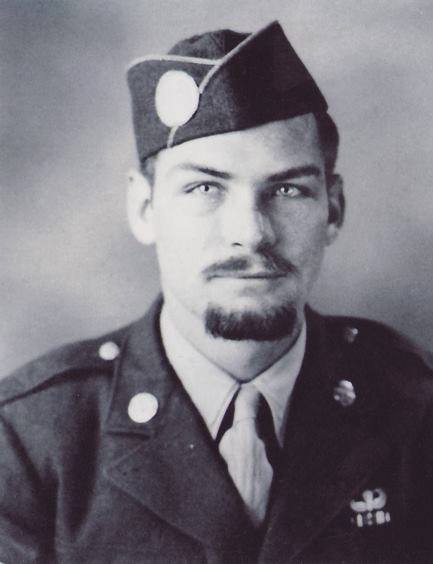 William ''Ty Ty'' True était sergent au First Platoon, F company , 506th PIR J. First platoon, F-506 quand il saute en Normandie….jpg